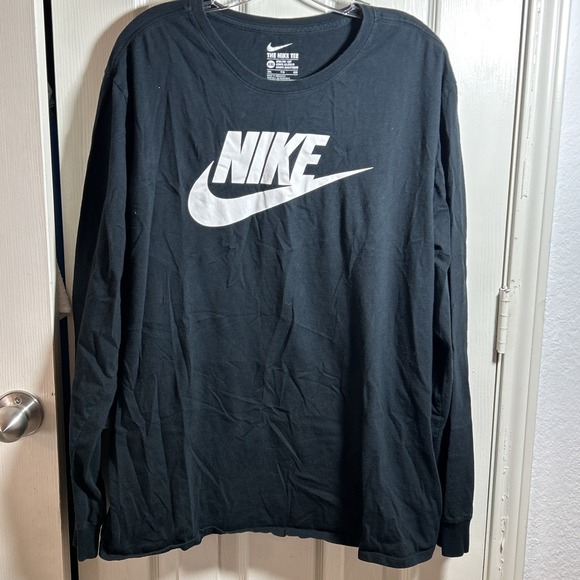 The Nike Tee XXL Black Men Athletic Logo Swoosh Short Sleeve Shirt - Picture 1 of 4